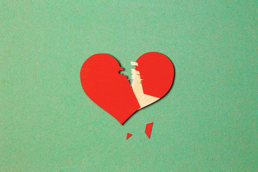 Breakup Survival Guide: How to Deal With&nbsp;Heartbreak